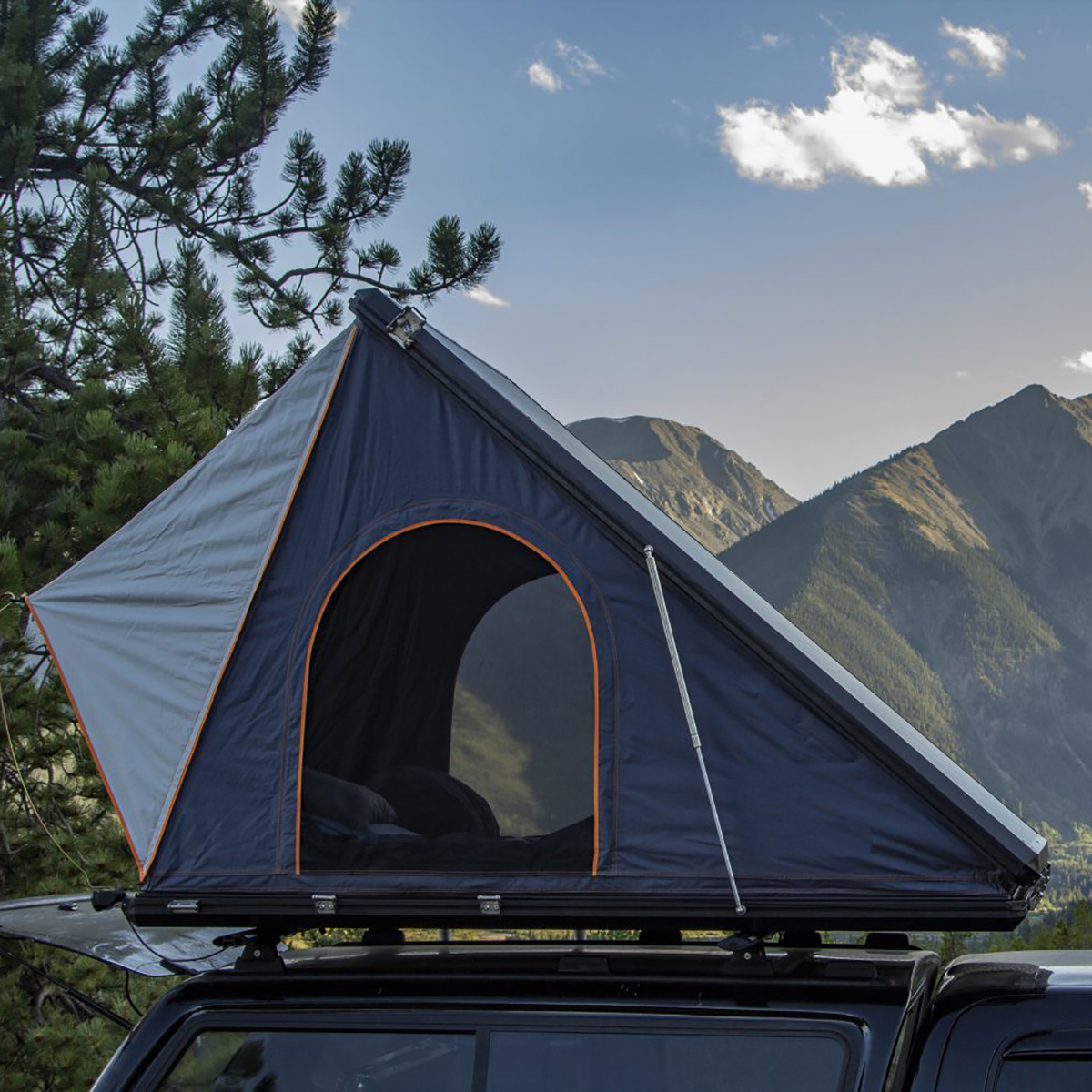 Ferretti Adventure Series Roof Tent