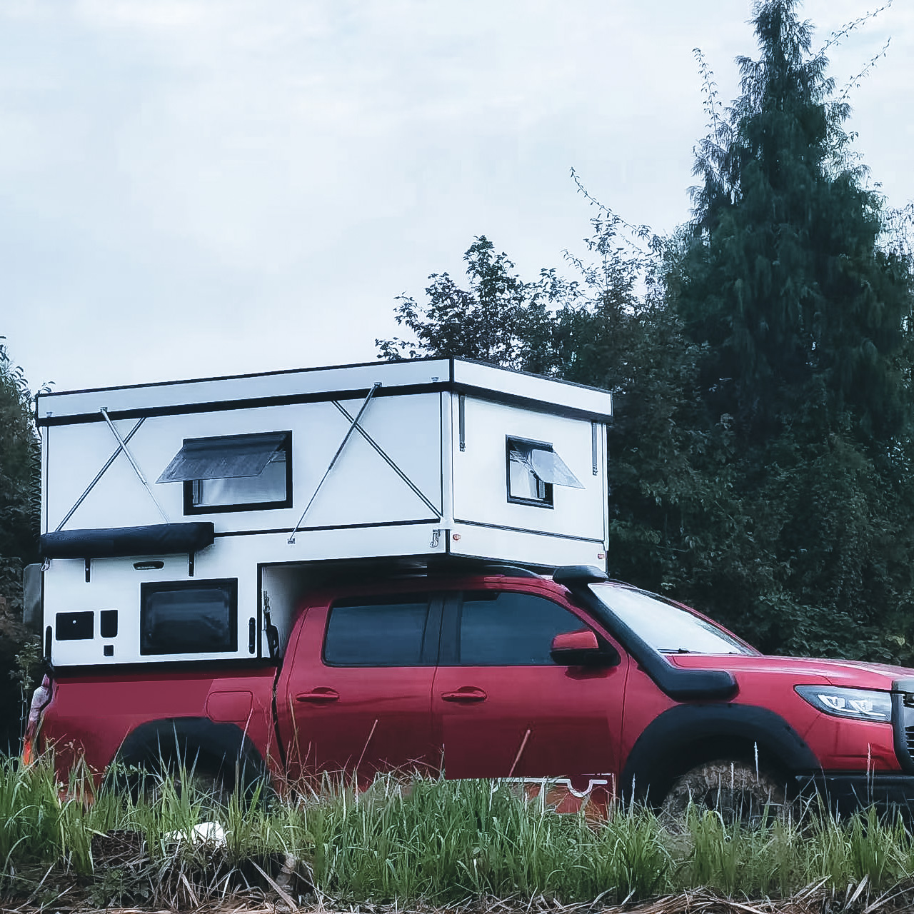 Hard Wall Truck Camper