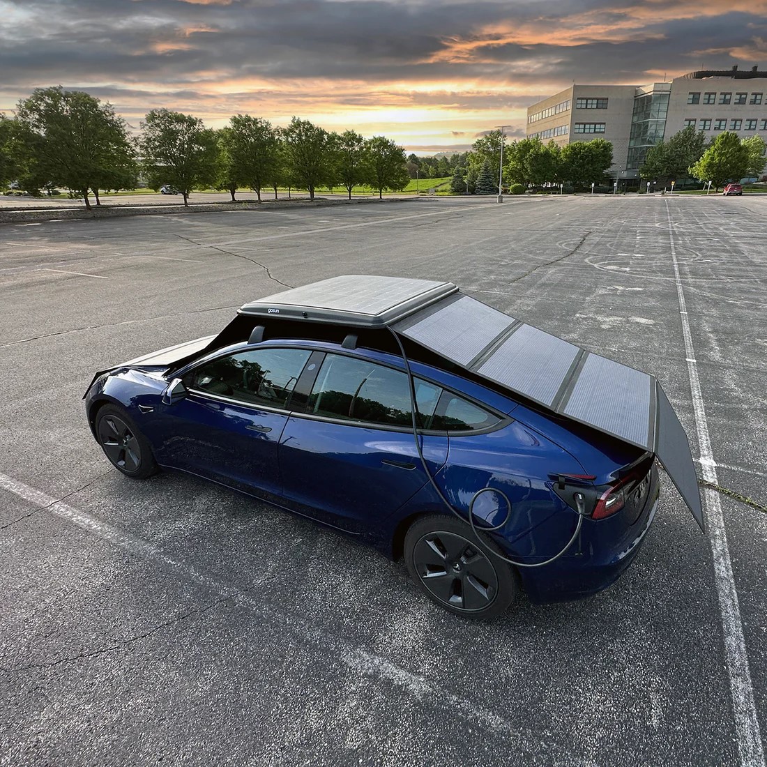 New portable solar charger enables EVs to recharge anywhere